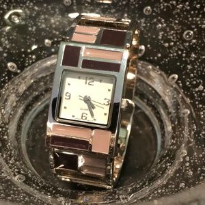 Ladies Vintage Silver Tone Enamel Bangle Bracelet Watch